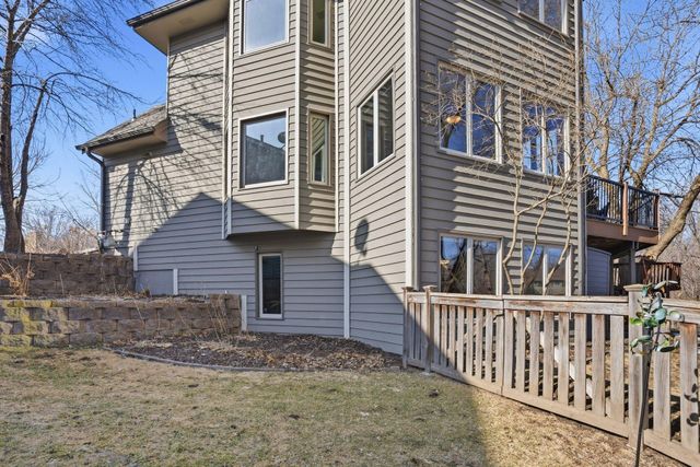 4136 Prairie Ridge Road, Eagan, MN 55123