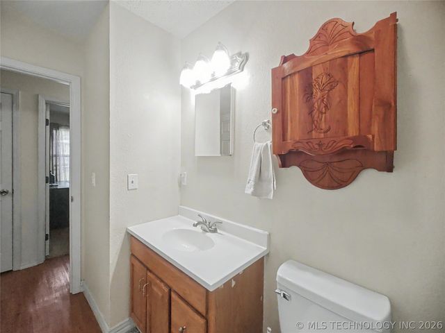 15396 N 520 Road, Tahlequah, OK 74464