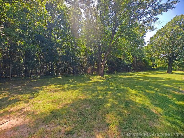15396 N 520 Road, Tahlequah, OK 74464