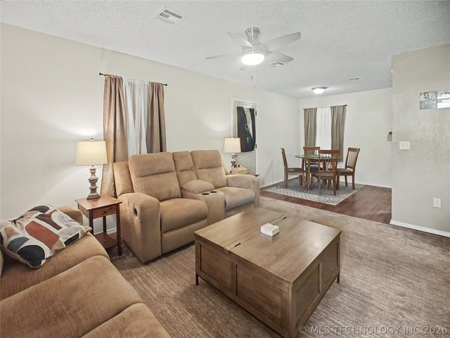 15396 N 520 Road, Tahlequah, OK 74464