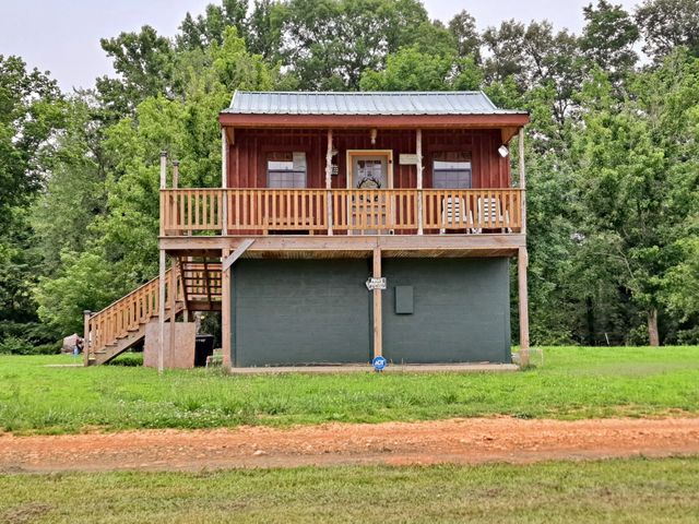 194 Creekside Ln, Westpoint, TN 38486