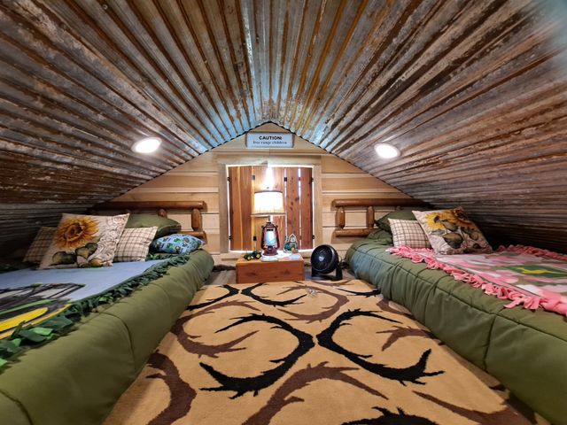 194 Creekside Ln, Westpoint, TN 38486