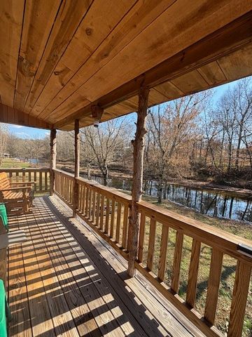 194 Creekside Ln, Westpoint, TN 38486