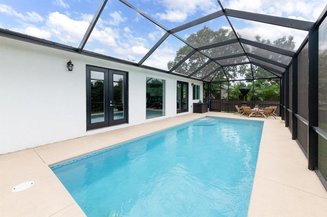 314 NE Surfside Avenue, Port St. Lucie, FL 34983