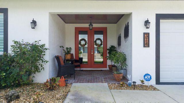 314 NE Surfside Avenue, Port St. Lucie, FL 34983