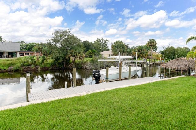 314 NE Surfside Avenue, Port St. Lucie, FL 34983