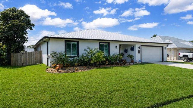 314 NE Surfside Avenue, Port St. Lucie, FL 34983
