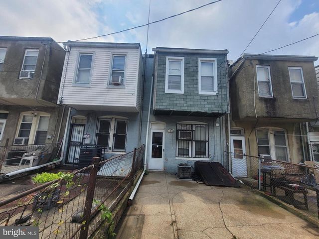 2624 E HOFFMAN ST, Baltimore, MD 21213