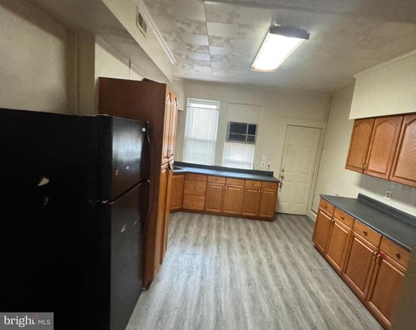 2624 E HOFFMAN ST, Baltimore, MD 21213