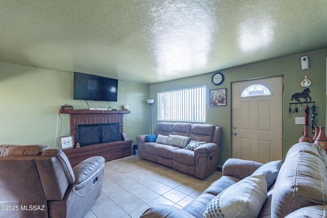 7710 S Gila Avenue, Tucson, AZ 85746