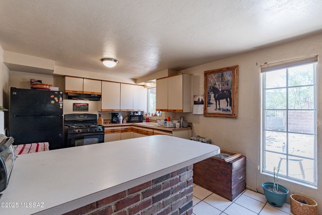 7710 S Gila Avenue, Tucson, AZ 85746