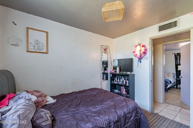 7710 S Gila Avenue, Tucson, AZ 85746