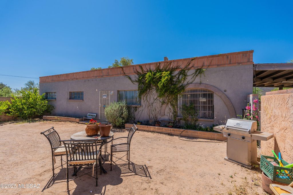 7710 S Gila Avenue, Tucson, AZ 85746