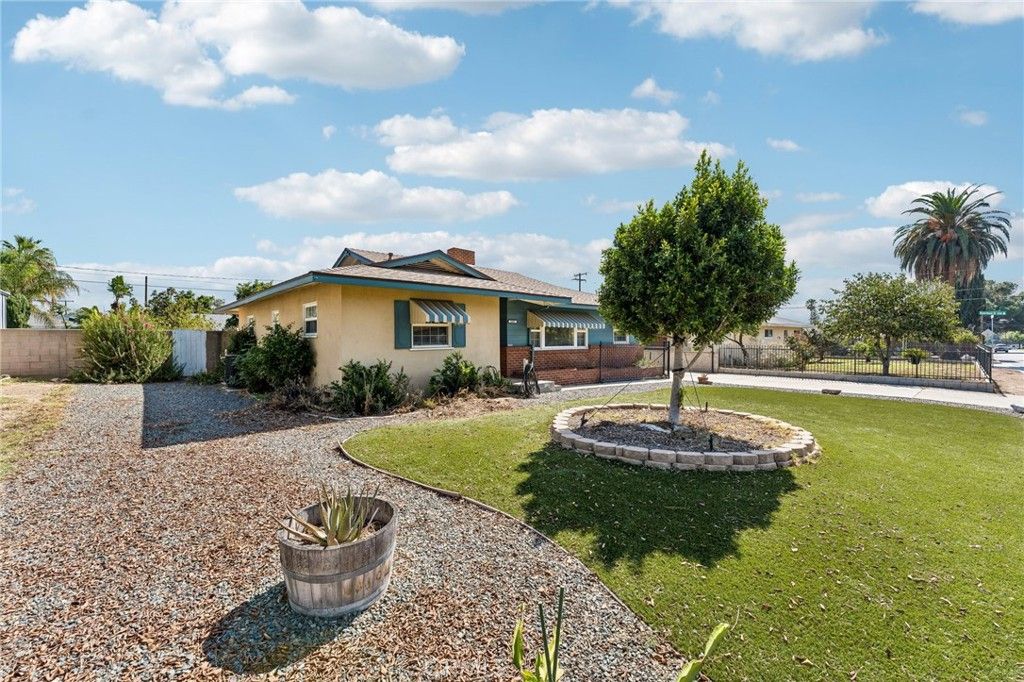 5047 Golden, Riverside, CA 92505 — photo 2