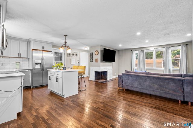 166 Collis Street, West Haven, CT 06516