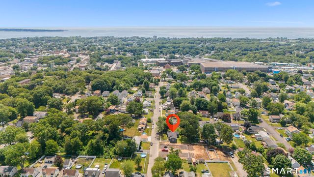 166 Collis Street, West Haven, CT 06516