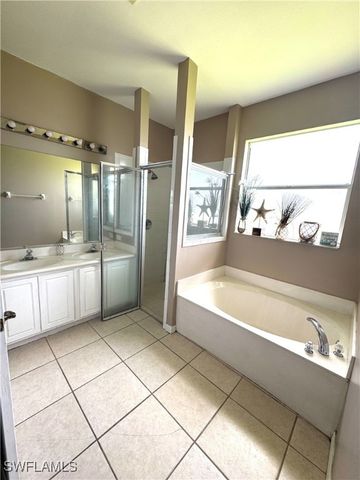 286 Justene CIR, Lehigh Acres, FL 33936