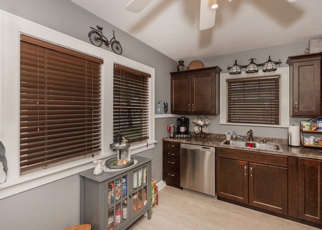 1125 17th Avenue, Moline, IL 61265