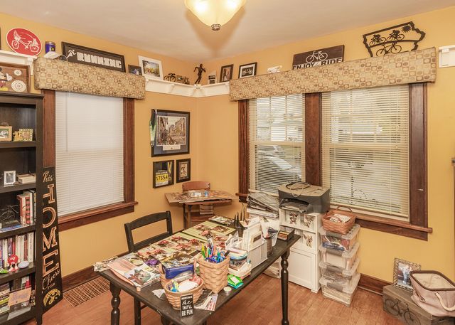 1125 17th Avenue, Moline, IL 61265