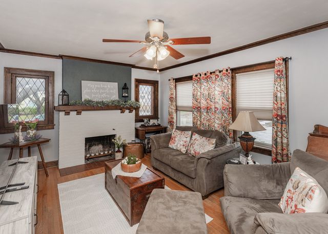 1125 17th Avenue, Moline, IL 61265