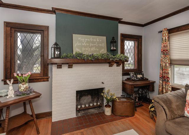 1125 17th Avenue, Moline, IL 61265