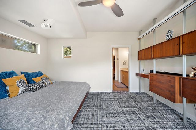 1411 E 2nd ST B2, Austin, TX 78702