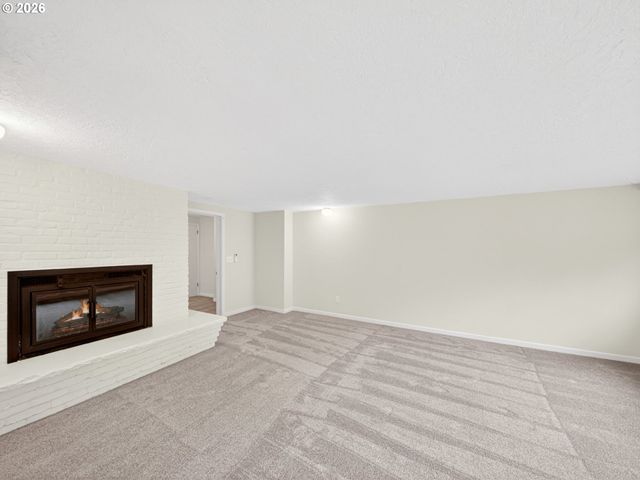 3523 Sw JERALD Ct, Portland, OR 97221