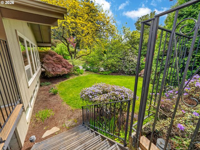 3523 Sw JERALD Ct, Portland, OR 97221