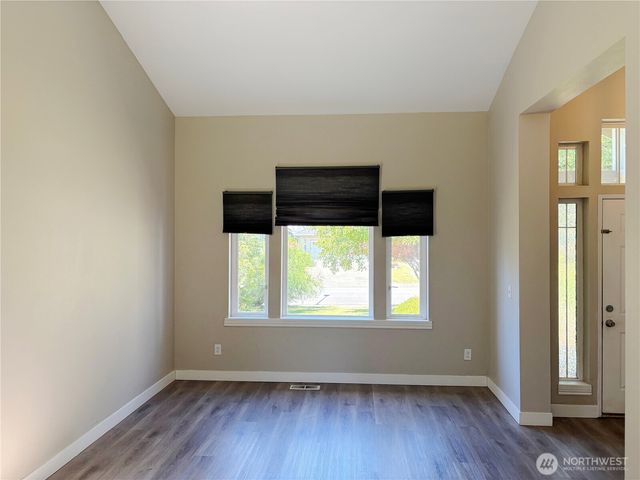 24712 234th Way SE, Maple Valley, WA 98038