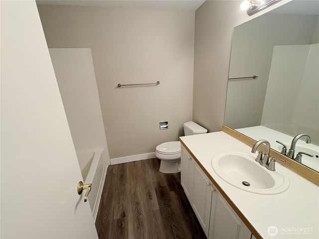 24712 234th Way SE, Maple Valley, WA 98038