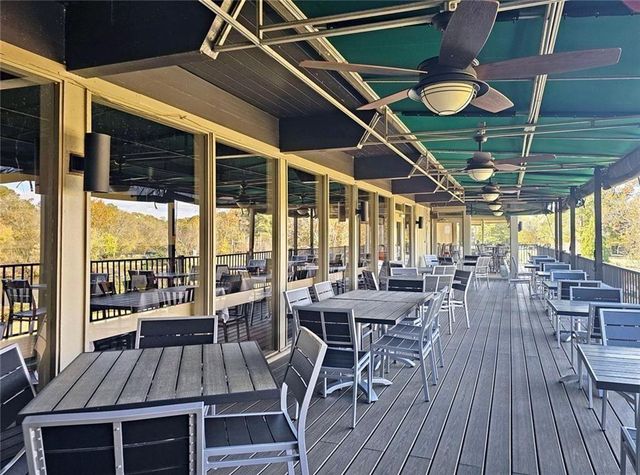 77 De Arc NW Place, Atlanta, GA 30327