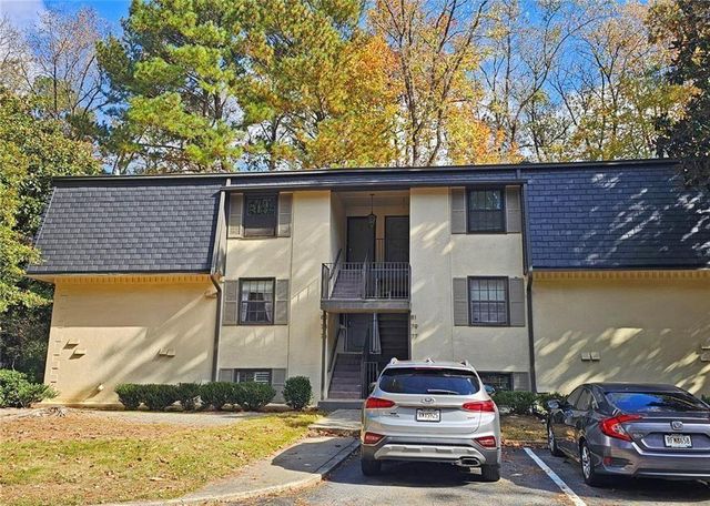 77 De Arc NW Place, Atlanta, GA 30327
