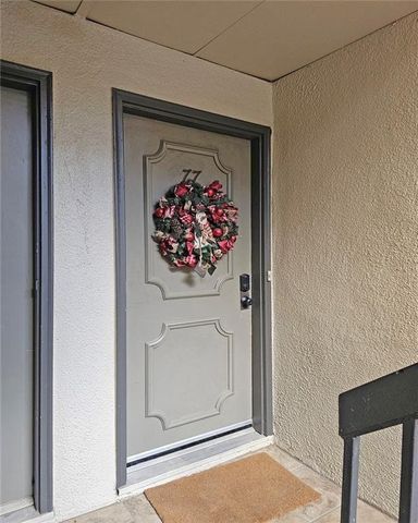 77 De Arc NW Place, Atlanta, GA 30327