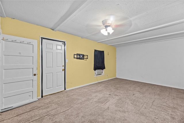 635 Fetick Ave, Taft, TX 78390