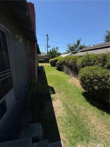 1963 Merced, Merced, CA 95341
