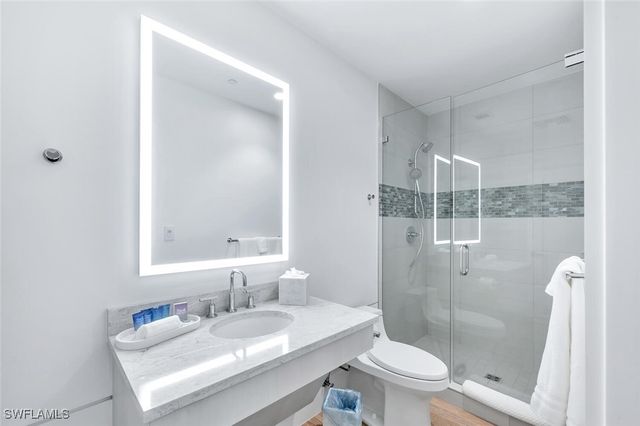 4001 Gulf Shore BLVD N 602, Naples, FL 34103