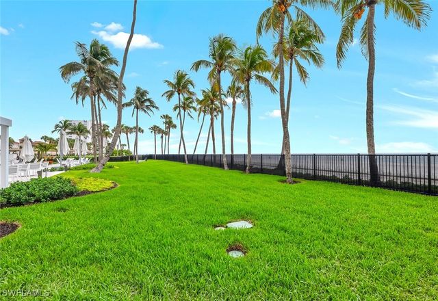 4001 Gulf Shore BLVD N 602, Naples, FL 34103