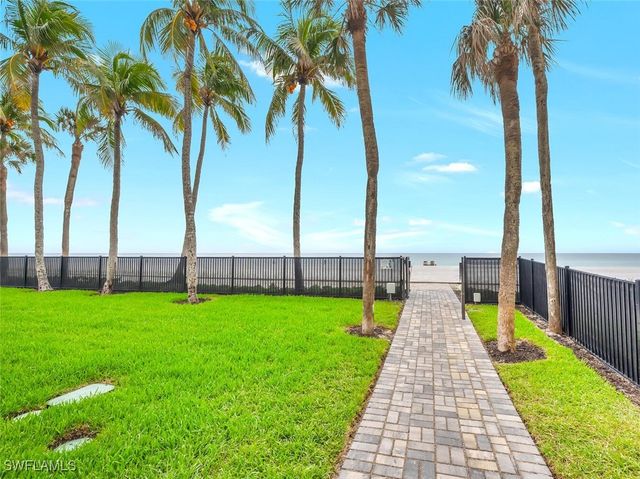 4001 Gulf Shore BLVD N 602, Naples, FL 34103