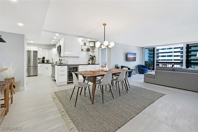 4001 Gulf Shore BLVD N 602, Naples, FL 34103