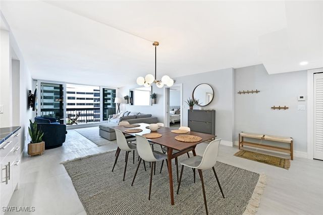 4001 Gulf Shore BLVD N 602, Naples, FL 34103