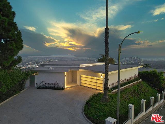 1542 Blue Jay Way, Los Angeles, CA 90069
