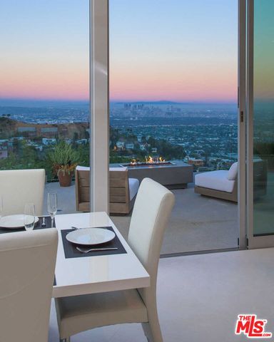 1542 Blue Jay Way, Los Angeles, CA 90069