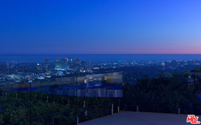 1542 Blue Jay Way, Los Angeles, CA 90069