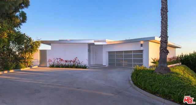 1542 Blue Jay Way, Los Angeles, CA 90069