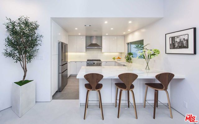 1542 Blue Jay Way, Los Angeles, CA 90069