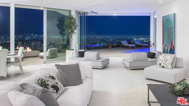 1542 Blue Jay Way, Los Angeles, CA 90069