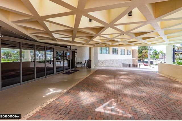 3180 S Ocean Drive 414, Hallandale Beach, FL 33009