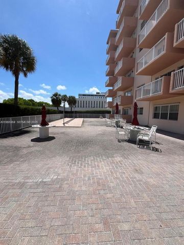 2200 E Hallandale Beach Blvd 310, Hallandale Beach, FL 33009