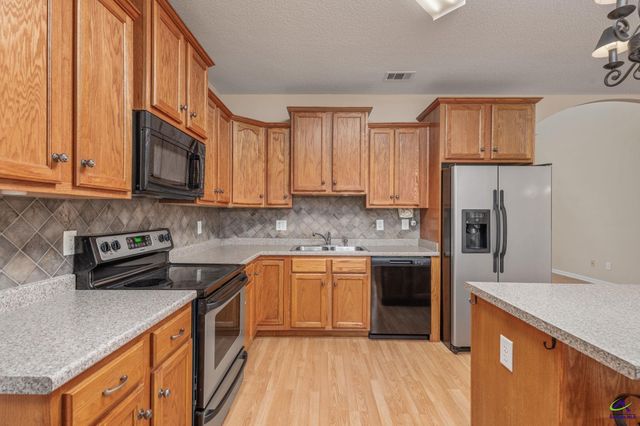 112 Finegand Place, Warner Robins, GA 31088
