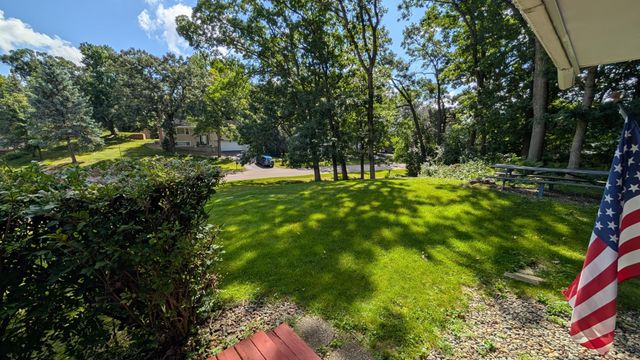 120 Sabra Court, Apple Valley, MN 55124